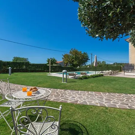 Mihael With Pool And Beautiful Garden *