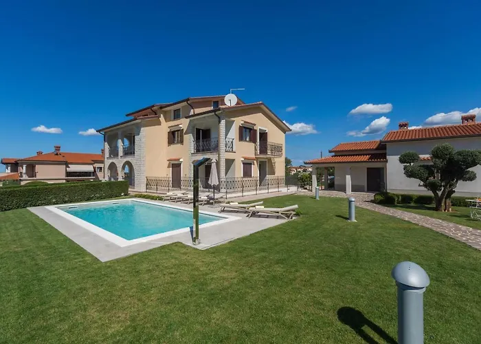 Mihael With Pool And Beautiful Garden * Vižinada