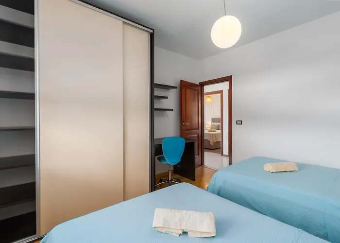 Mihael With Pool And Beautiful Garden Lägenhet